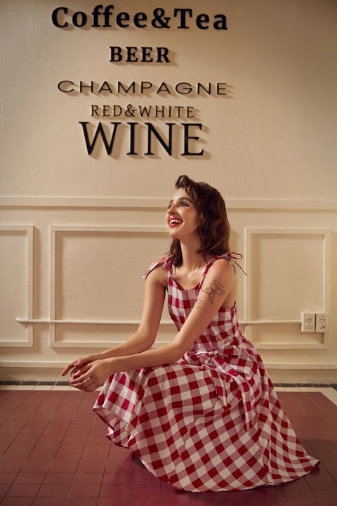 Röd&Vit Picknickklänning med Swing