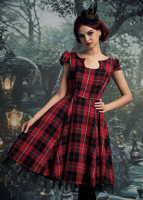 Röd rutig swingklänning