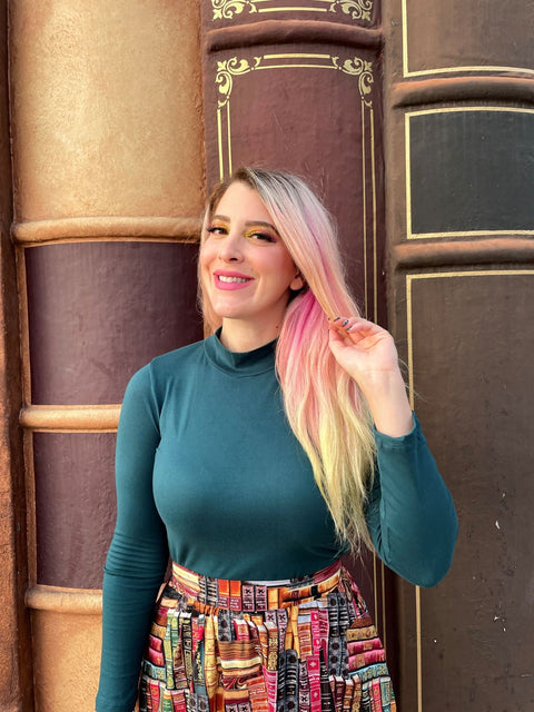 Huntergrön topp med hög halsringning