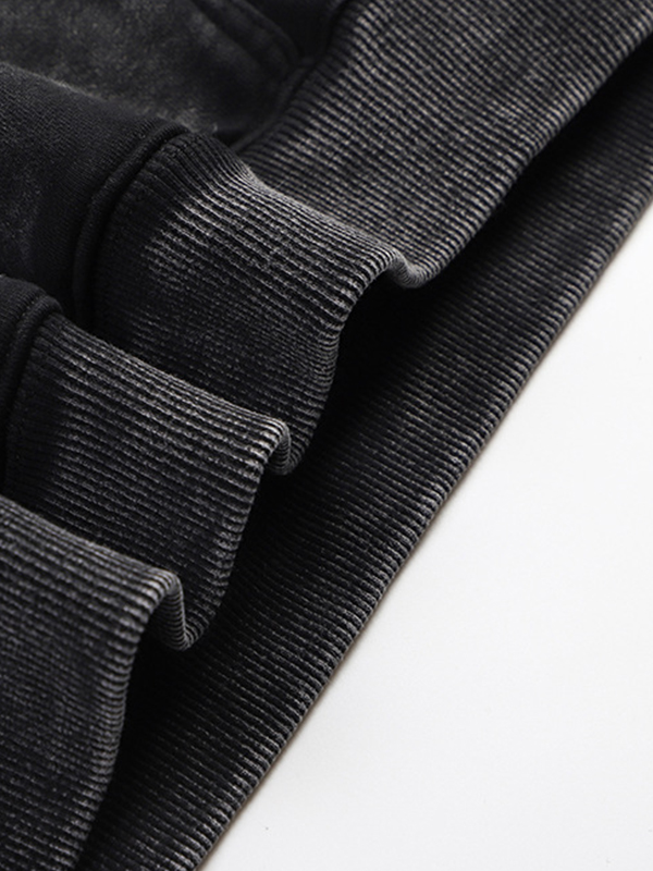 Sweatshirt mit dunklem Totenkopf-Print