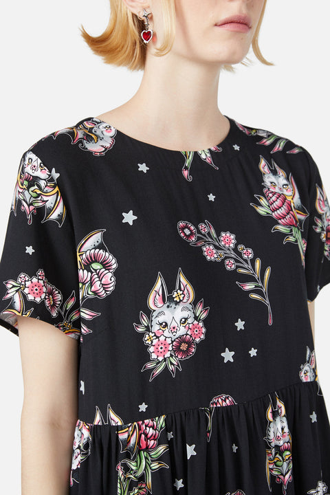 Fruktiga fladdermössklänning