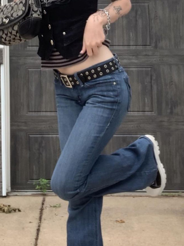 Modische Slim Flare Jeans