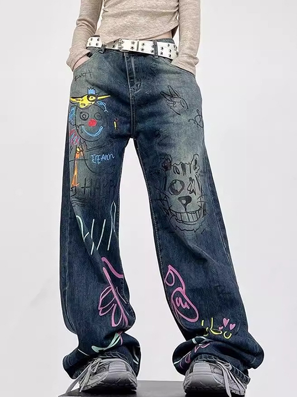 American Vintage – High Street – Boyfriendjeans mit Graffiti-Print