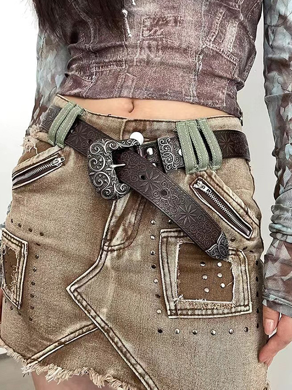 Minirock mit Hot Button-Perlen