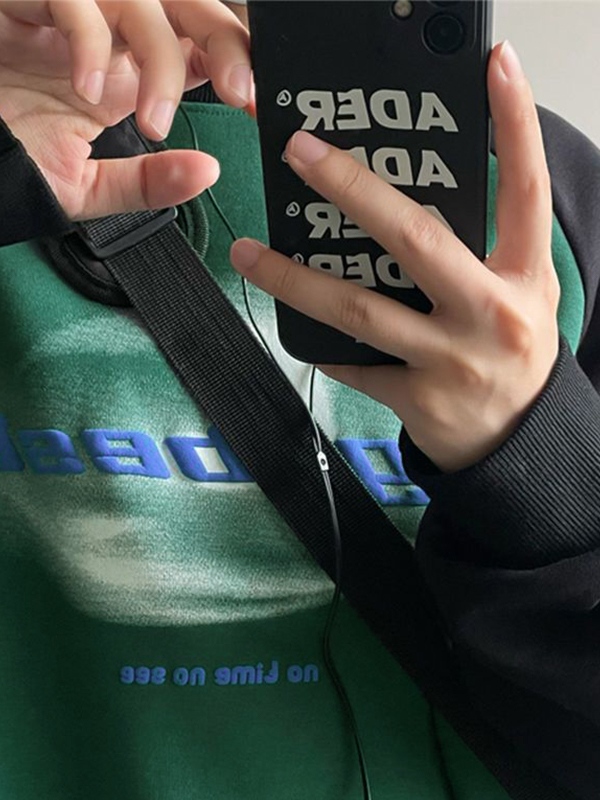 Herren-Raglan-Sweatshirt mit Aufdruck in Kontrastfarbe