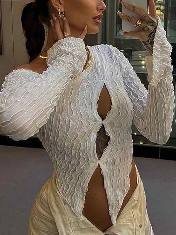 Langärmliges T-Shirt mit schräger Schulter, strukturiertem Cutout und Schlitz