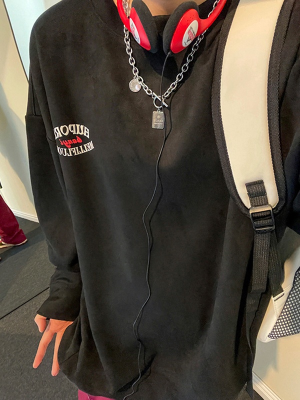 Herren-Sweatshirt aus Wildleder mit Buchstaben-Print