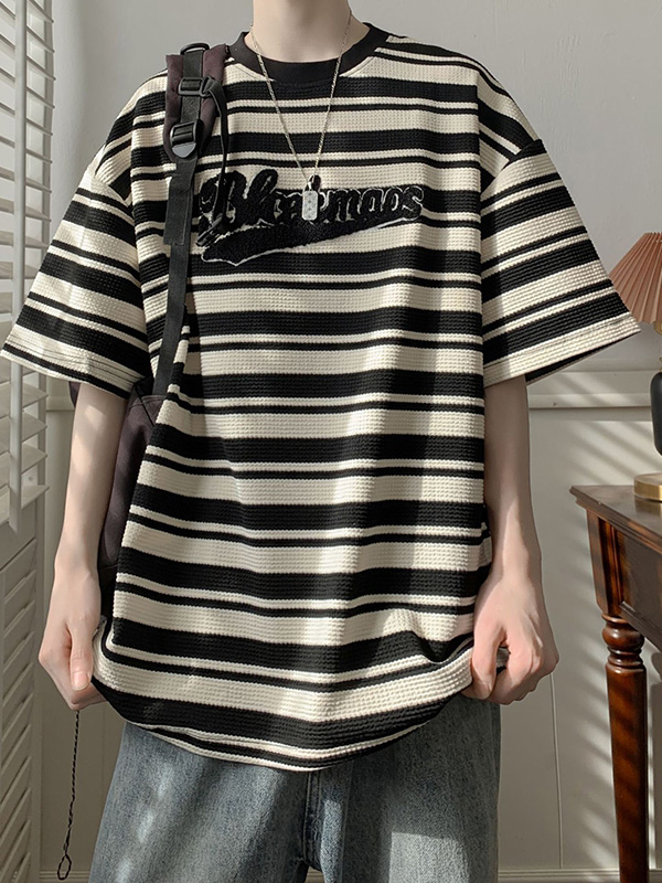 Übergroßes, kurzärmliges T-Shirt mit Streifenmuster für Herren