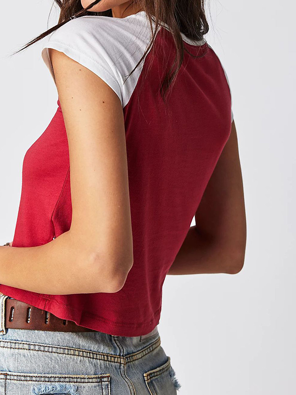 Kurzärmliges T-Shirt mit kontrastierendem Sternen-Print