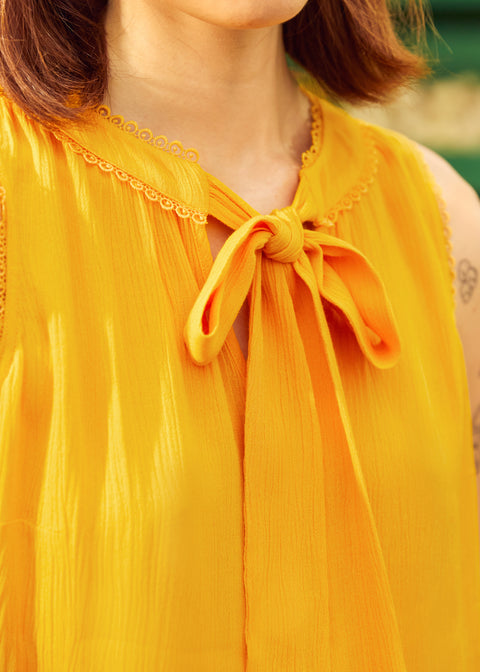 Perfekt topp med knytringning för picknick