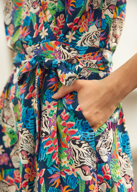 Lägg bara till sandaler-sparkdräkt