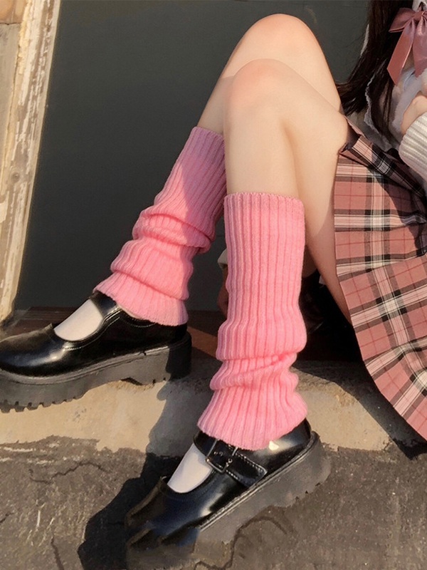 Kuscheliger, warmer Rippstrick-Beinwärmer