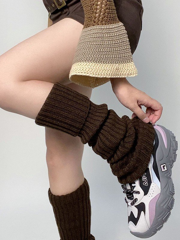 Warme, einfarbige, gerippte Strick-Beinwärmer