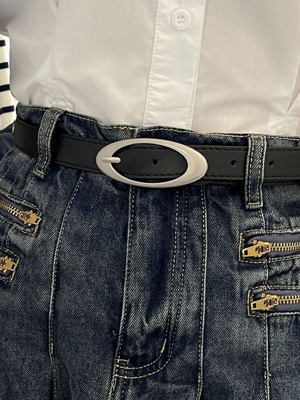 Gürtel mit Schnalle aus Metall mit Monddekor