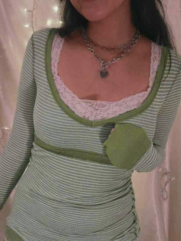 Streifen-Patchwork, U-Ausschnitt, schmaler, langärmliger Strick