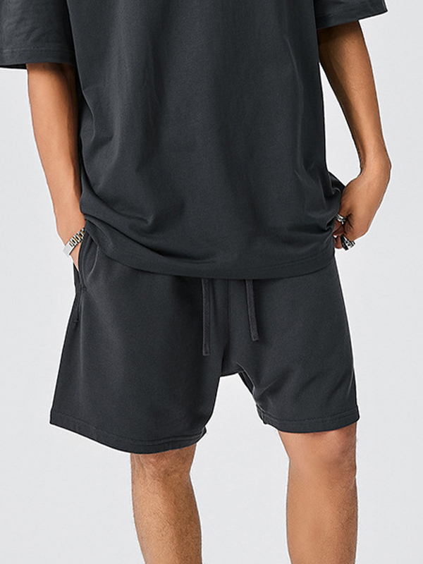 Schlichte, lockere Freizeitshorts für Herren